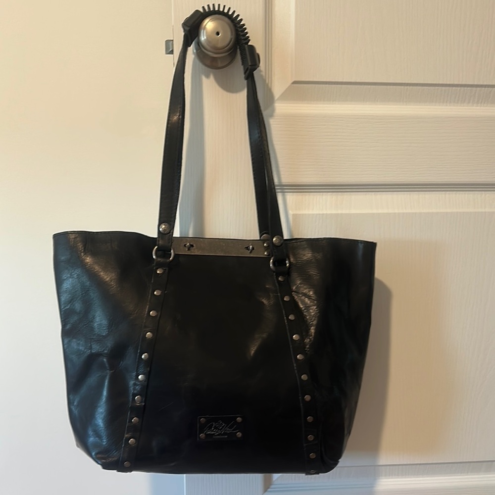Patricia Nash Black Shoulder Bag Elegant Leather Design